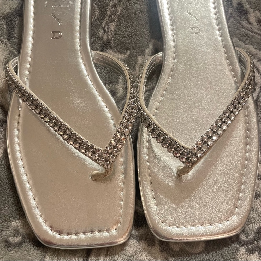 UNISA | Metallic Silver Rhinestone Sandals - Picture 9 of 9